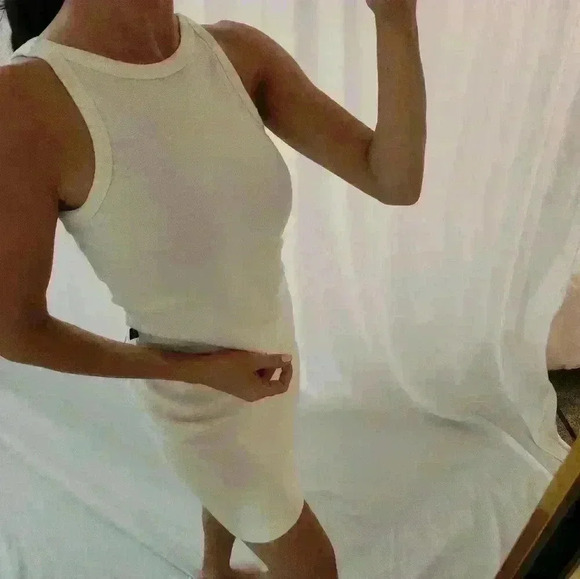DKNY SPORT White Crop top tank knit Rib off white cream Halter summer Classy sum - Picture 3 of 8